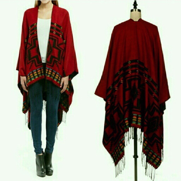 Aztec Jacquard Poncho - Picture 2 of 2